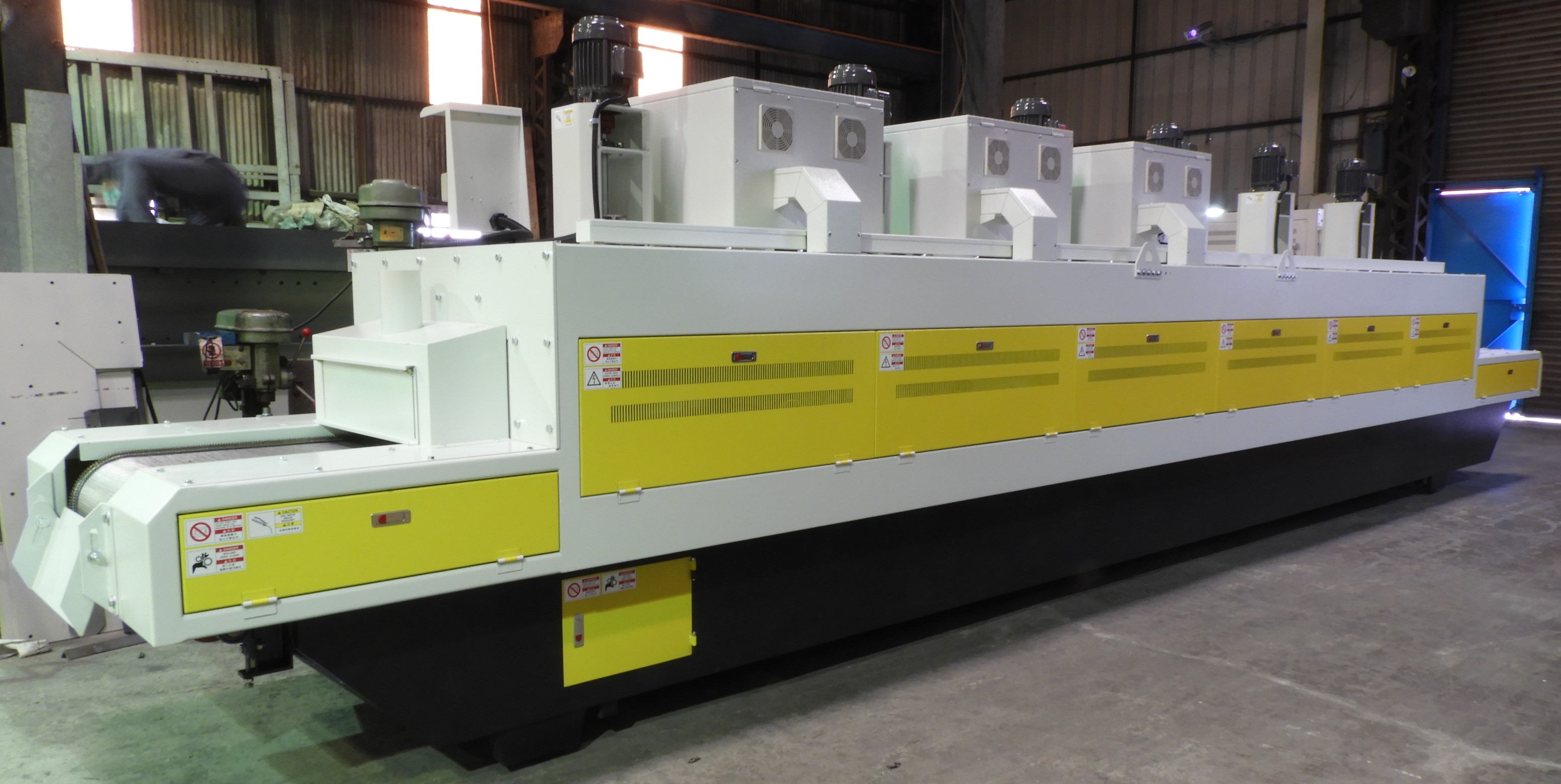 Continuous type tempering furnace